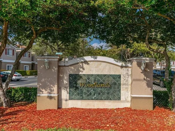 4408 Woodland Cir, Tamarac, FL 33319