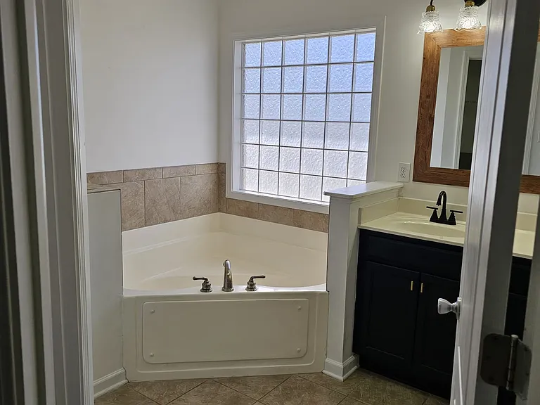 4652 Cedar Pass Dr — Photo 13