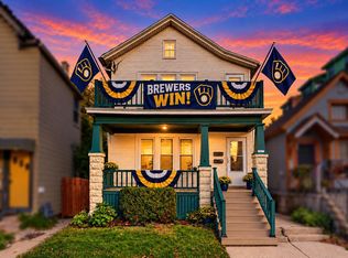 1732 N Humboldt AVENUE, Milwaukee, WI 53202