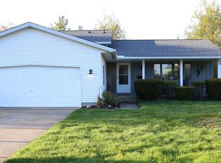 261 Greenlawn Dr, Amherst, OH 44001