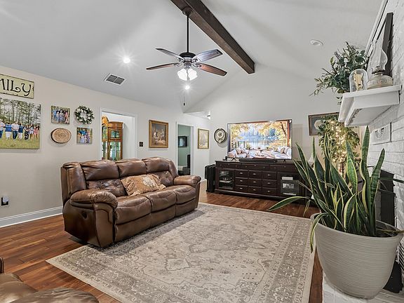 5th image of 107 Woodridge Est