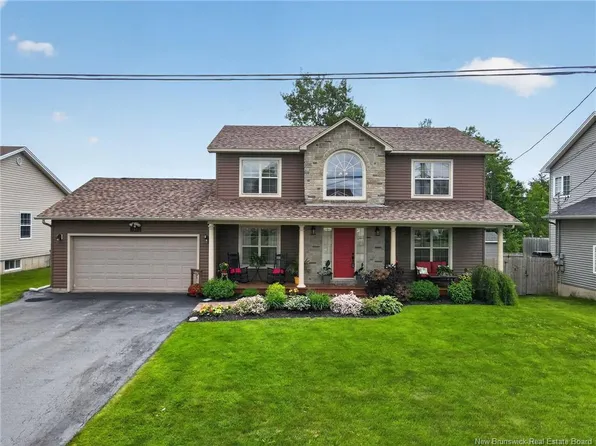 63 Shiajan Cres, Moncton, NB E1G 0L5