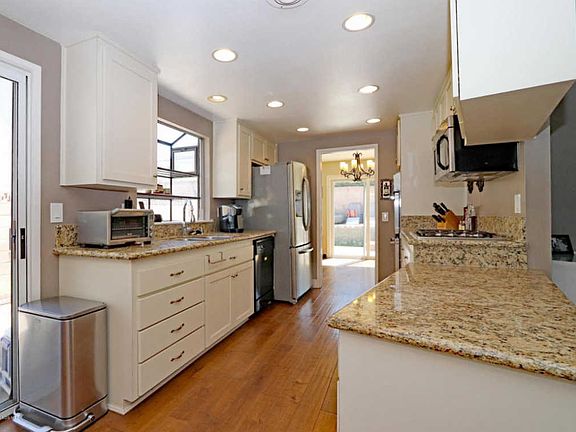 2nd image of 3606 N Mountclef Blvd