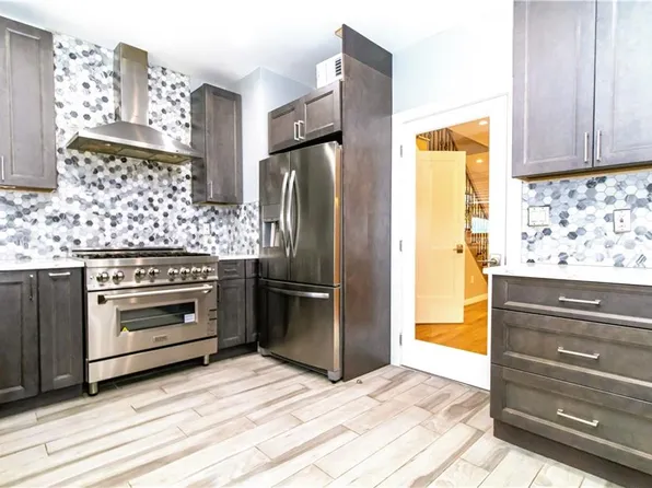 3216 Avenue J image 11 of 36