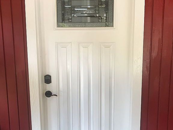 3rd image of 105 Magnolia Ave