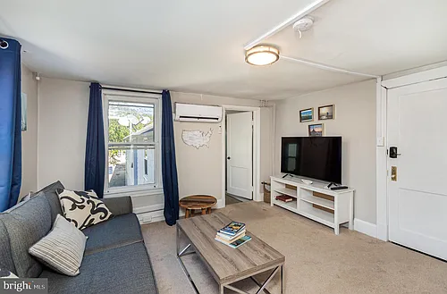 126 Prince George St #4 Photo 1