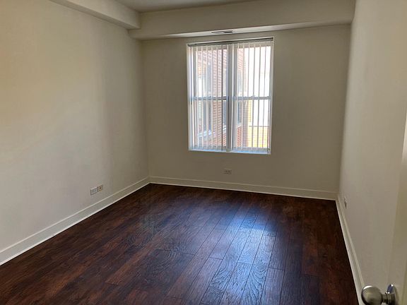 5th image of 3946 N Lowell Ave APT 208