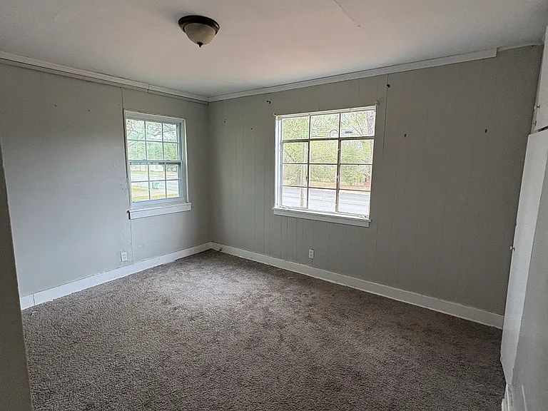 3963 S Court St — Photo 6