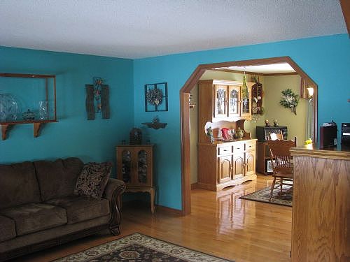 3rd image of 2776 Creekridge Dr