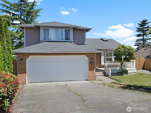 2nd image of 32332 19th Court SW