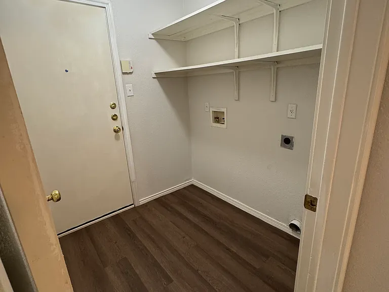 1404 Carriage Hills Trl — Photo 21