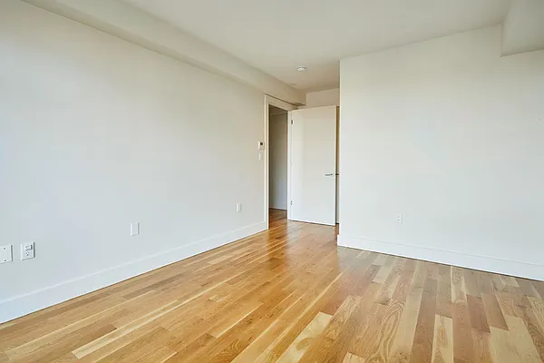 Rented by Lodger Corp | media 25
