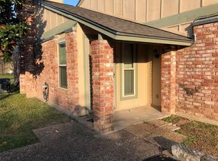 914 W Meadowmere Ln, Austin, TX 78758