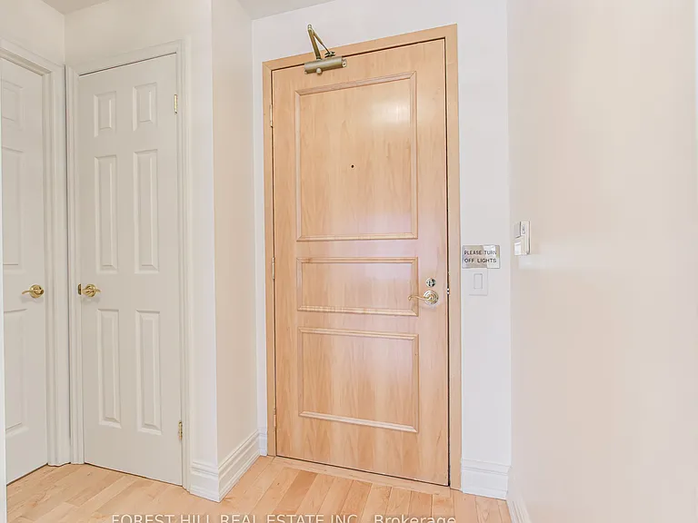 38 Avenue Rd #201 — Photo 7