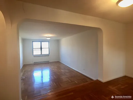 Rented by Sovereign Associates | media 4