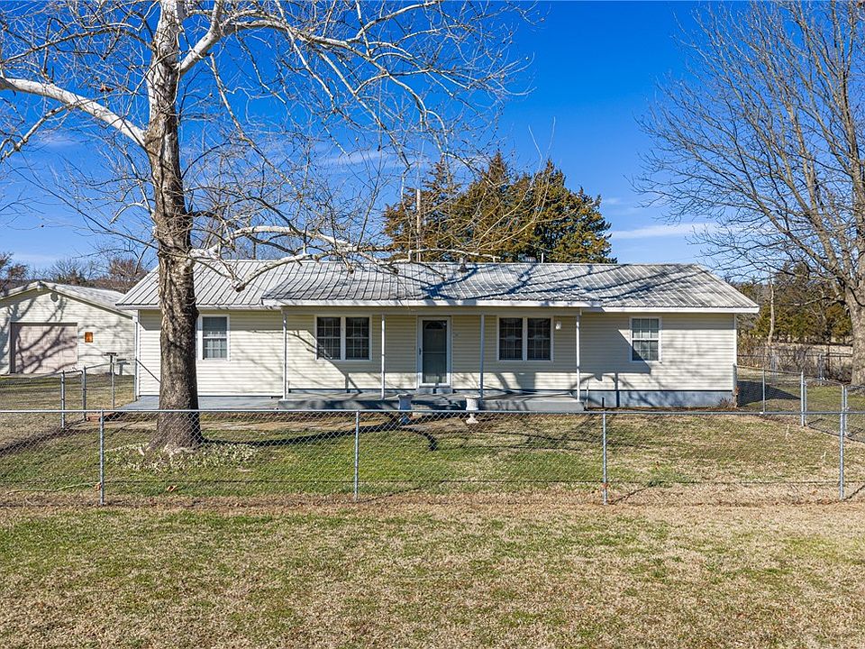 1st image of 24415 Blue Goose Rd