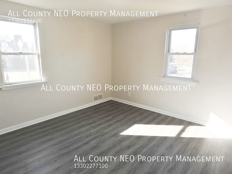 2114 Market Ave N #1 — Photo 10
