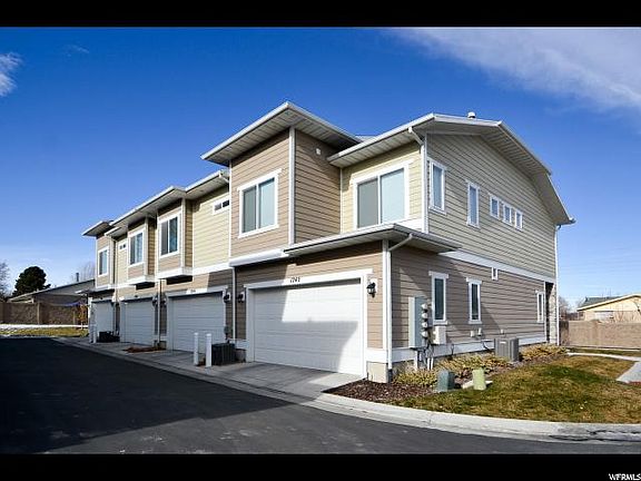 3rd image of 1744 W Nikos Ln