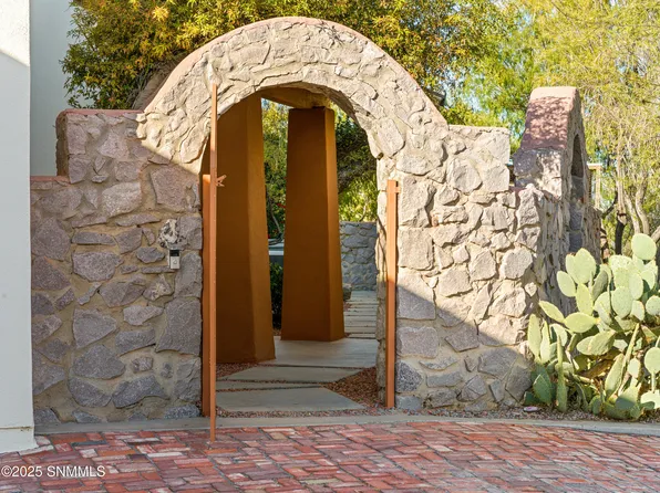 6700 Camino Blanco, Las Cruces, NM 88007