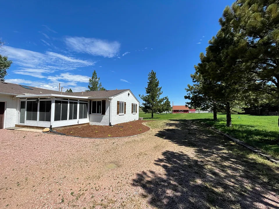 8130 Valli Farm Rd