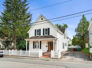 17 Sutherland St, Lowell, MA 01850