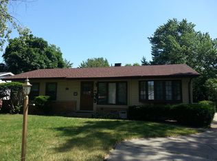 391 Birchwood Ave, Elk Grove Village, IL 60007