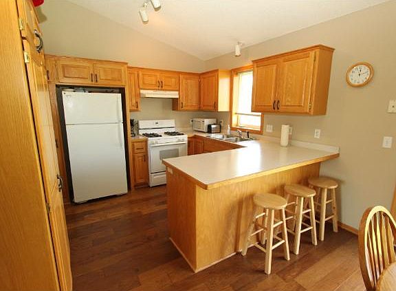 3rd image of 11528 Able St NE