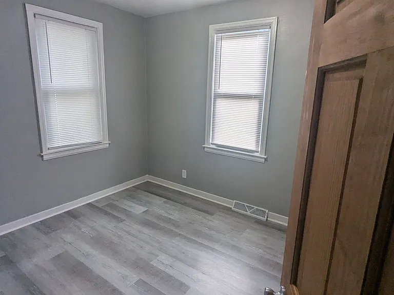 647 Boston Ave — Photo 8