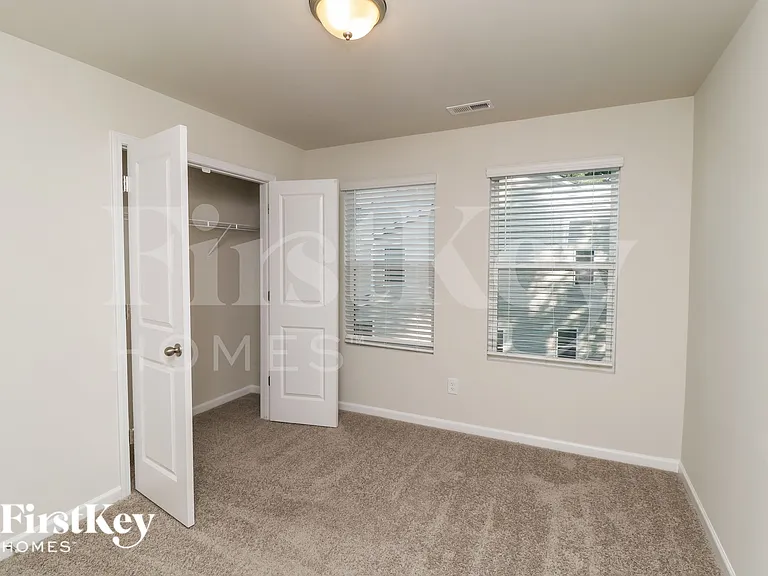 2046 Cypress Village Dr NW — Photo 10