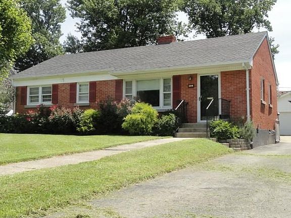 3rd image of 146 Saint James Dr
