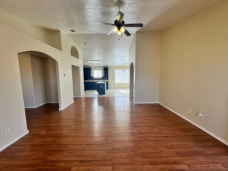 511 Blue Sage Ave SW — Photo 4