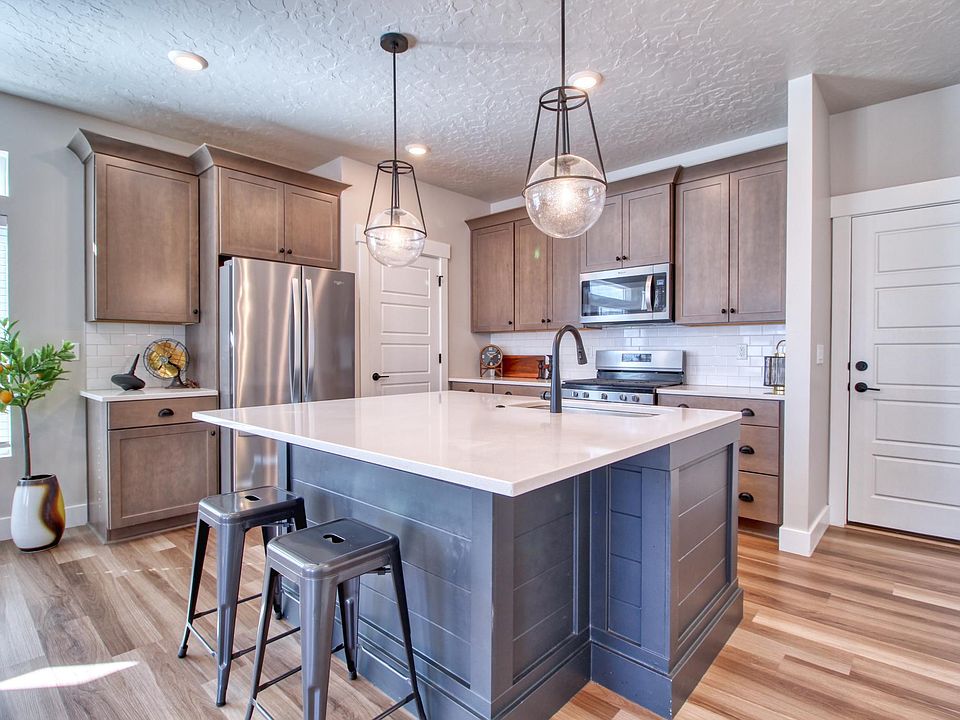1st image of 177 E Hamilton Row
