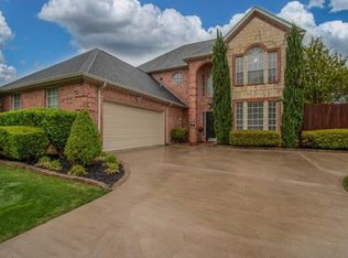 620 Palo Duro Dr, Hurst, TX 76054