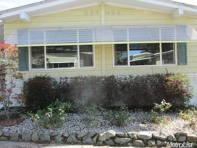 1623 Tulip Cir photo 1
