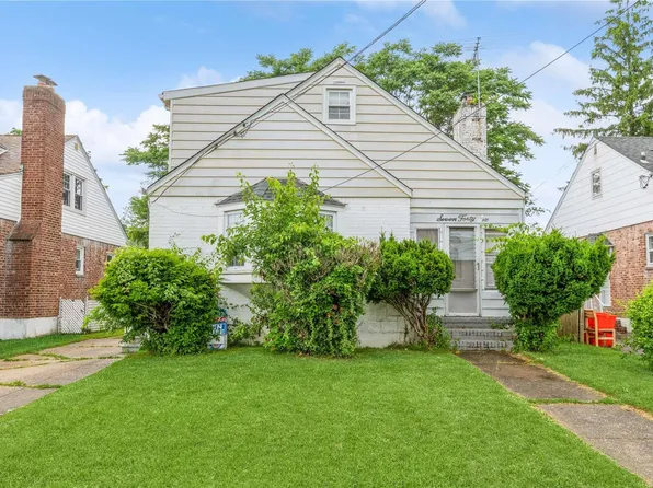 746 Harrison Street, West Hempstead, NY 11552