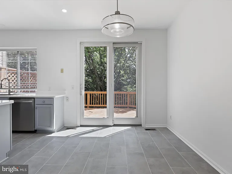 5129 Beauregard St — Photo 12
