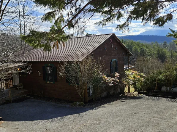 3549 Bear Pen Gap Rd, Sevierville, TN 37876
