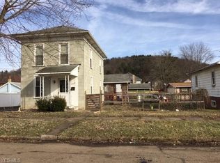 618 N 1st St, Dennison, OH 44621