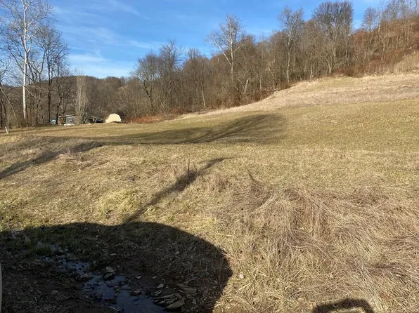 1568 Frontage Drive, Moundsville, WV 26041
