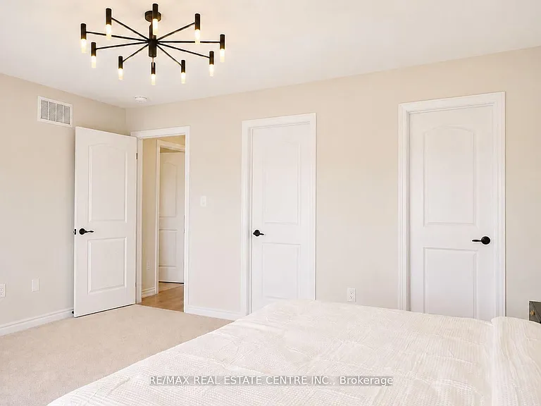 15 Cahill Dr — Photo 41