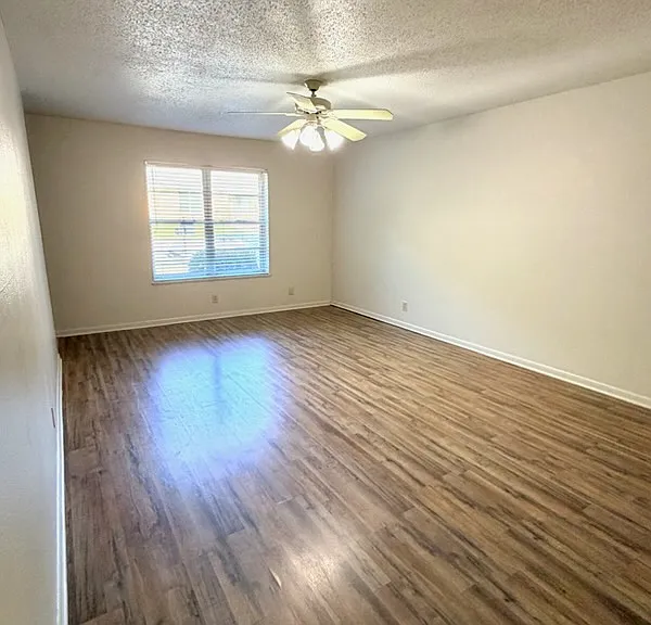 302 Campbell St #A — Photo 4