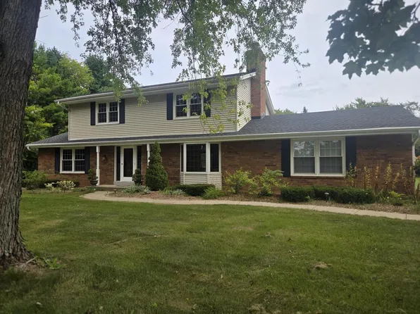 5778 Apple Blossom LANE, West Bend, WI 53095