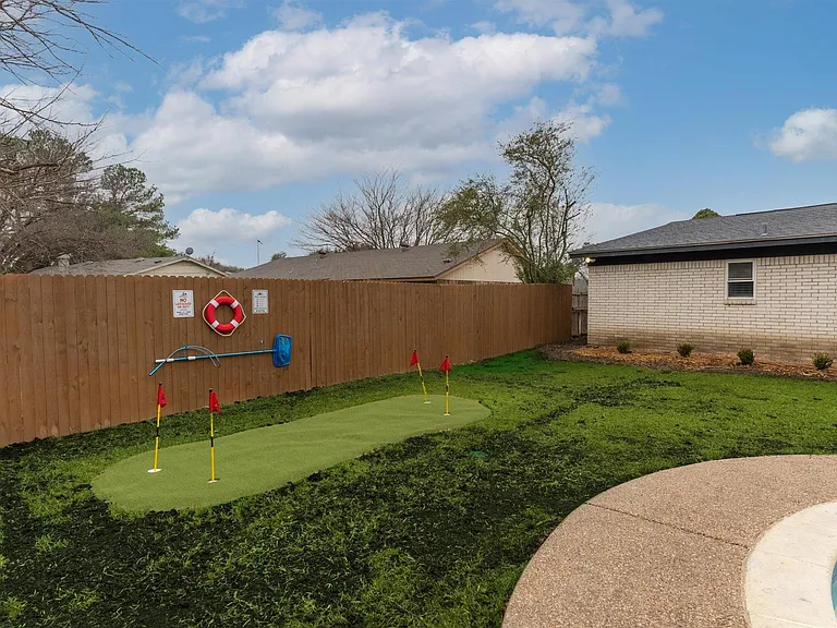 6048 Holiday Ln — Photo 38