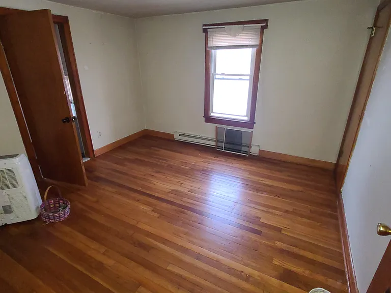 429 Green St — Photo 7