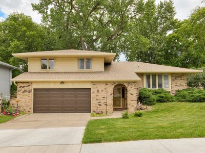 1711 NW 99th Ct, Clive, IA, 50325