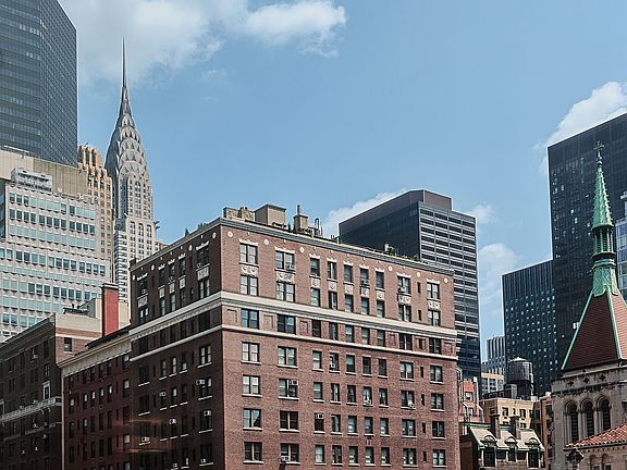 3rd image of 52 Park Ave #4