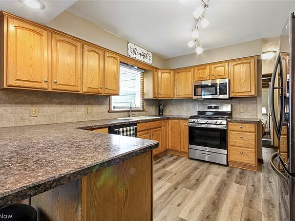 4th image of 4661 Lockwood Blvd