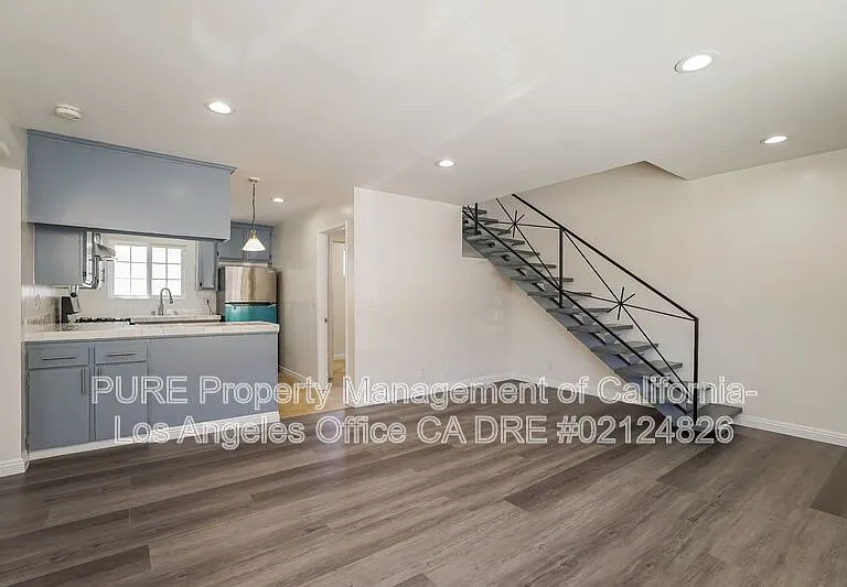 980 W Battery St #1 — Photo 5