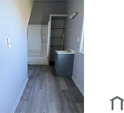 646 N Long Ave #2 — Photo 29