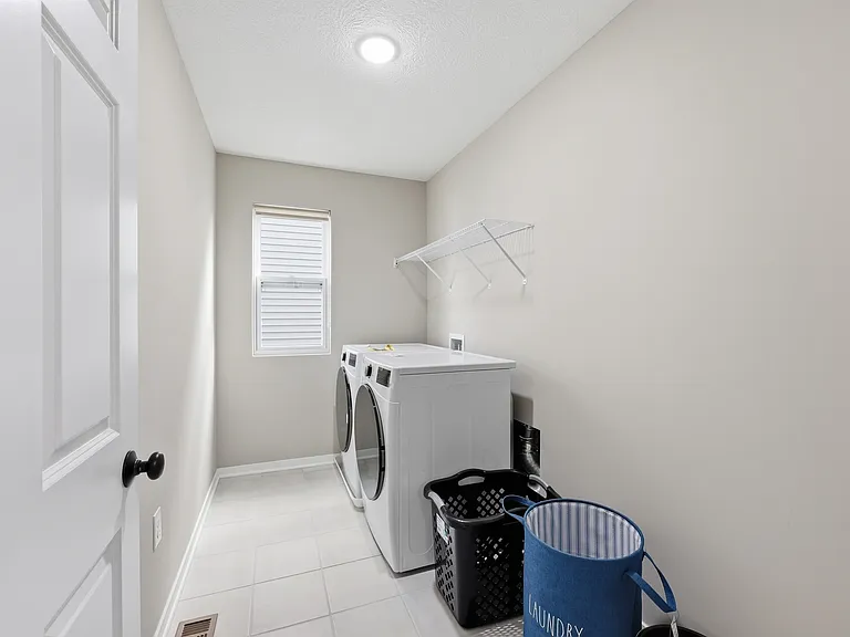 Boone Dr — Photo 20